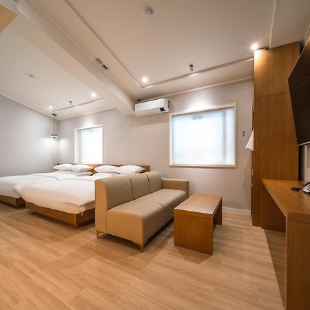 Mono Hotel Сувон Экстерьер фото