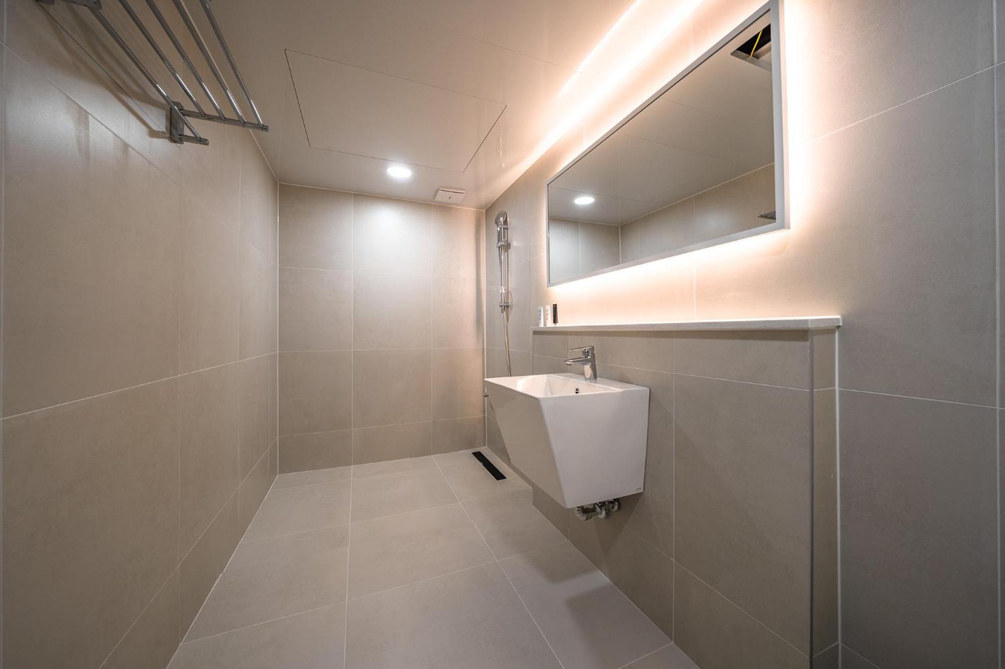 Mono Hotel Сувон Экстерьер фото