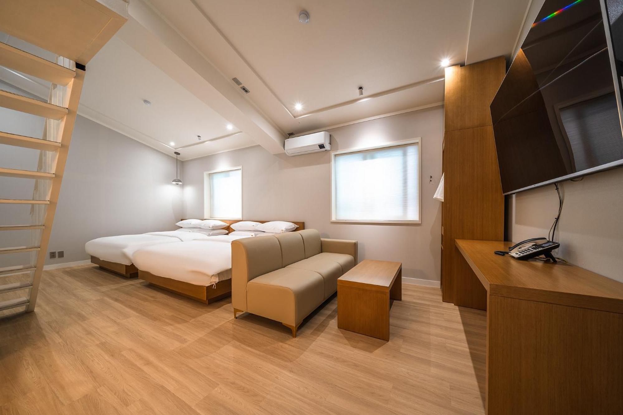 Mono Hotel Сувон Экстерьер фото