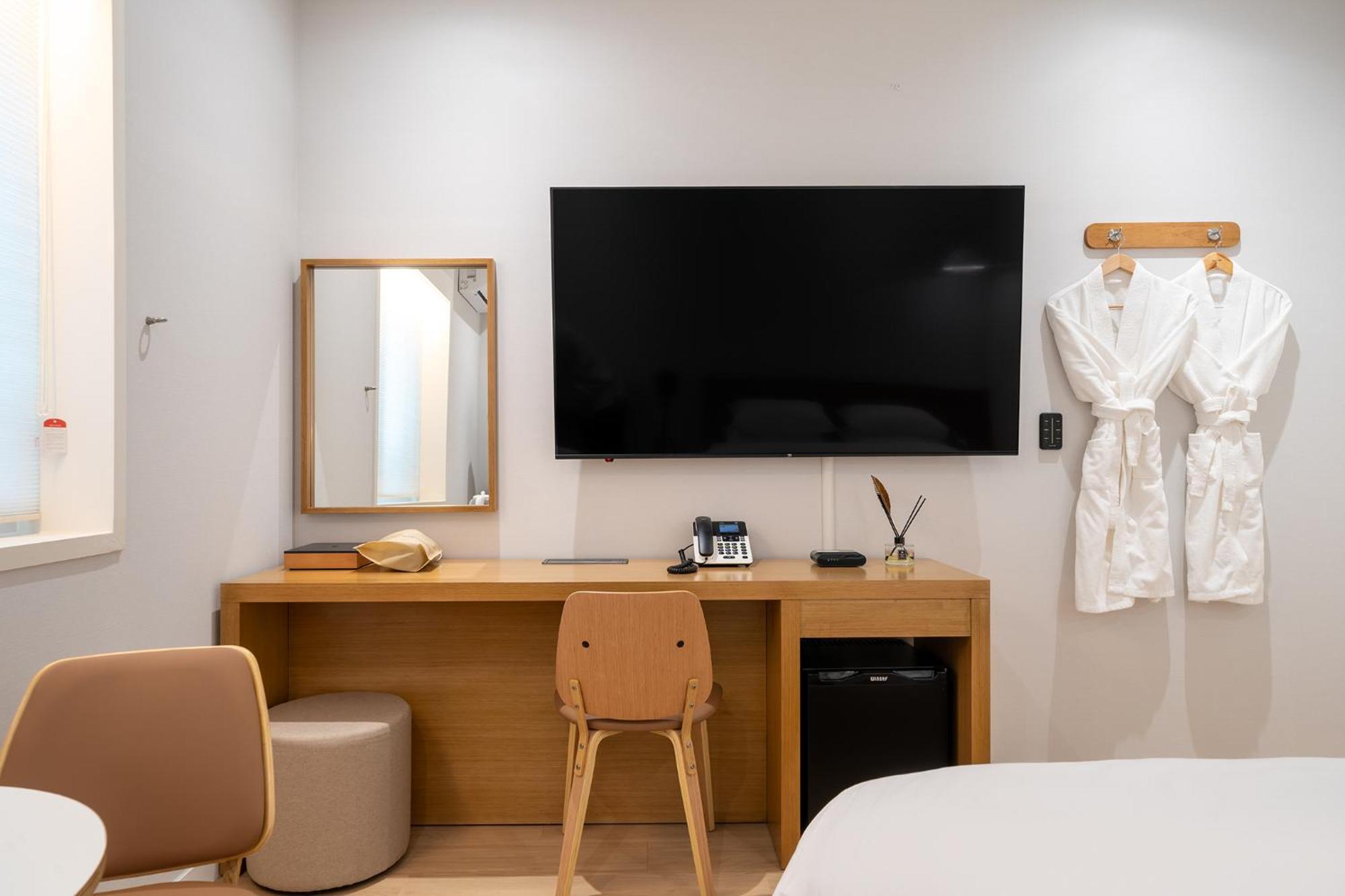 Mono Hotel Сувон Экстерьер фото
